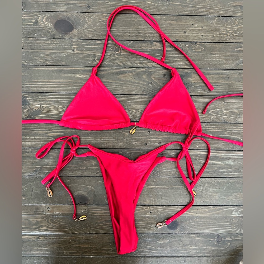 Red, Shell Bikini - image 3